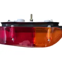 Fanalino posteriore destro  PEUGEOT  205 dal 1983 al 1990. - immagine 3